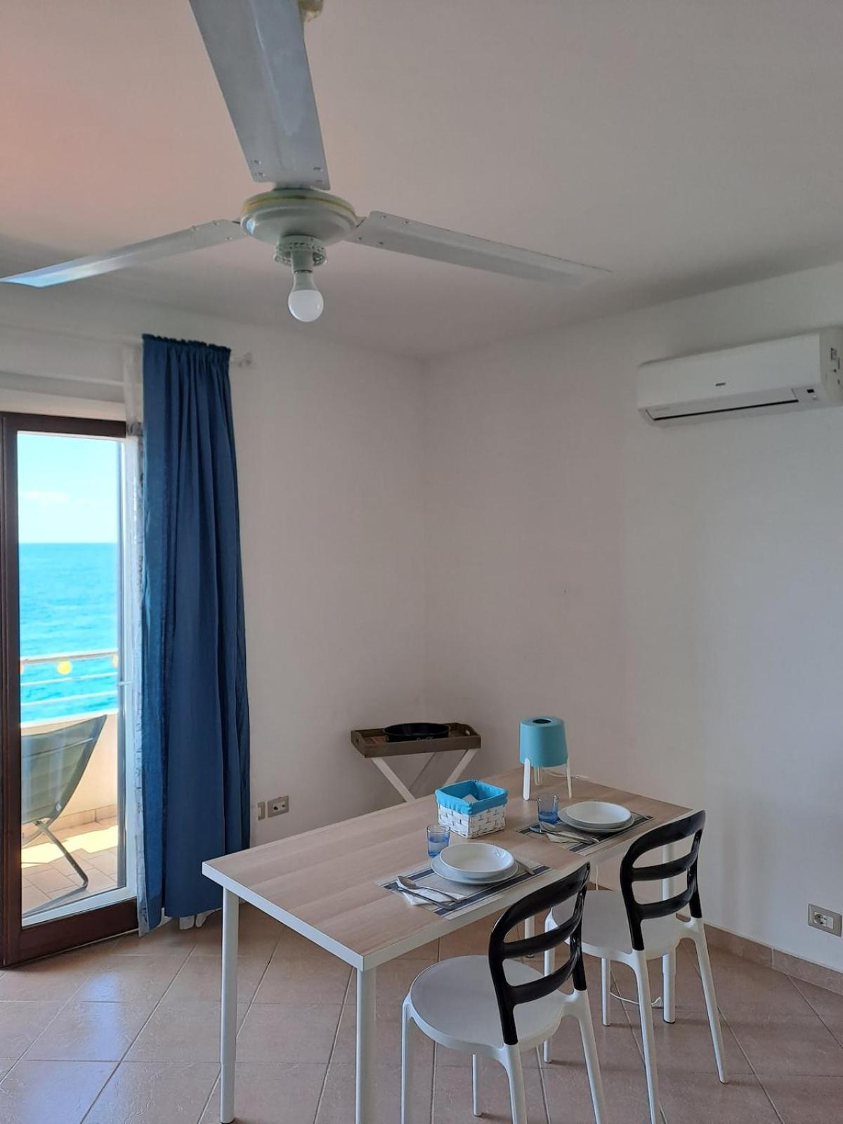 Ferienwohnung Sea House Bagnara Calabra Exterior foto