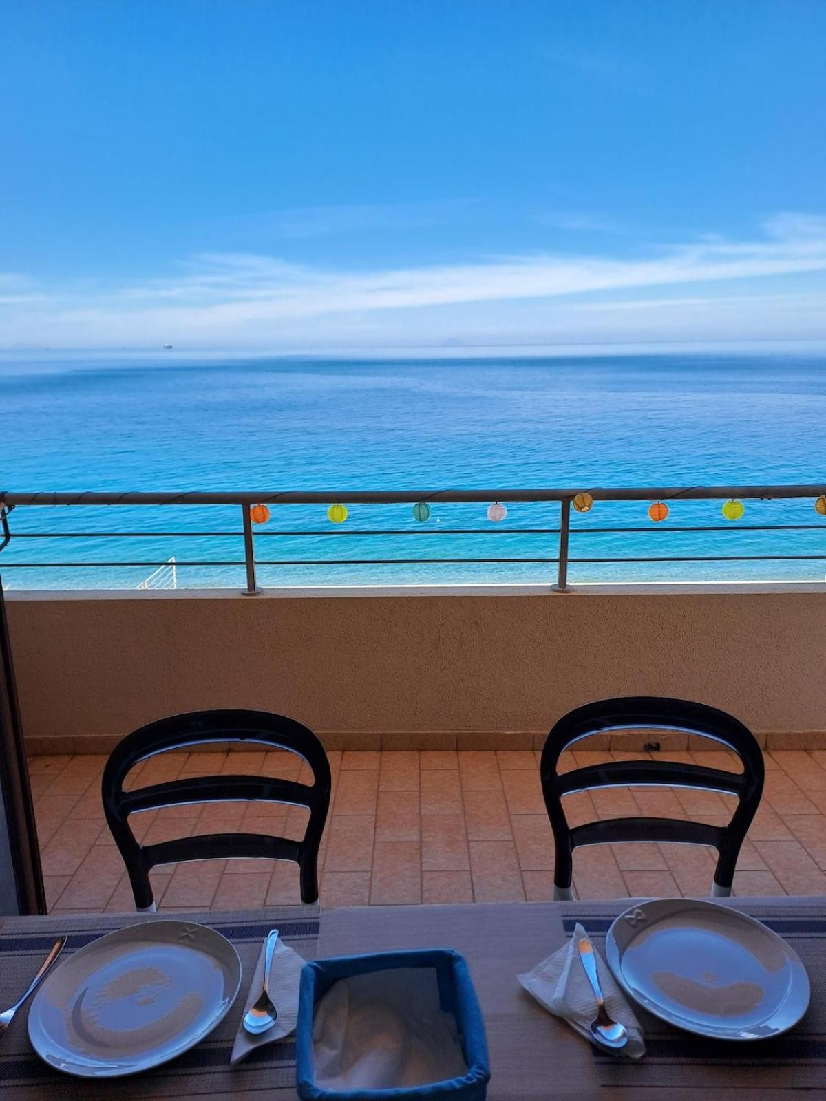 Ferienwohnung Sea House Bagnara Calabra Exterior foto